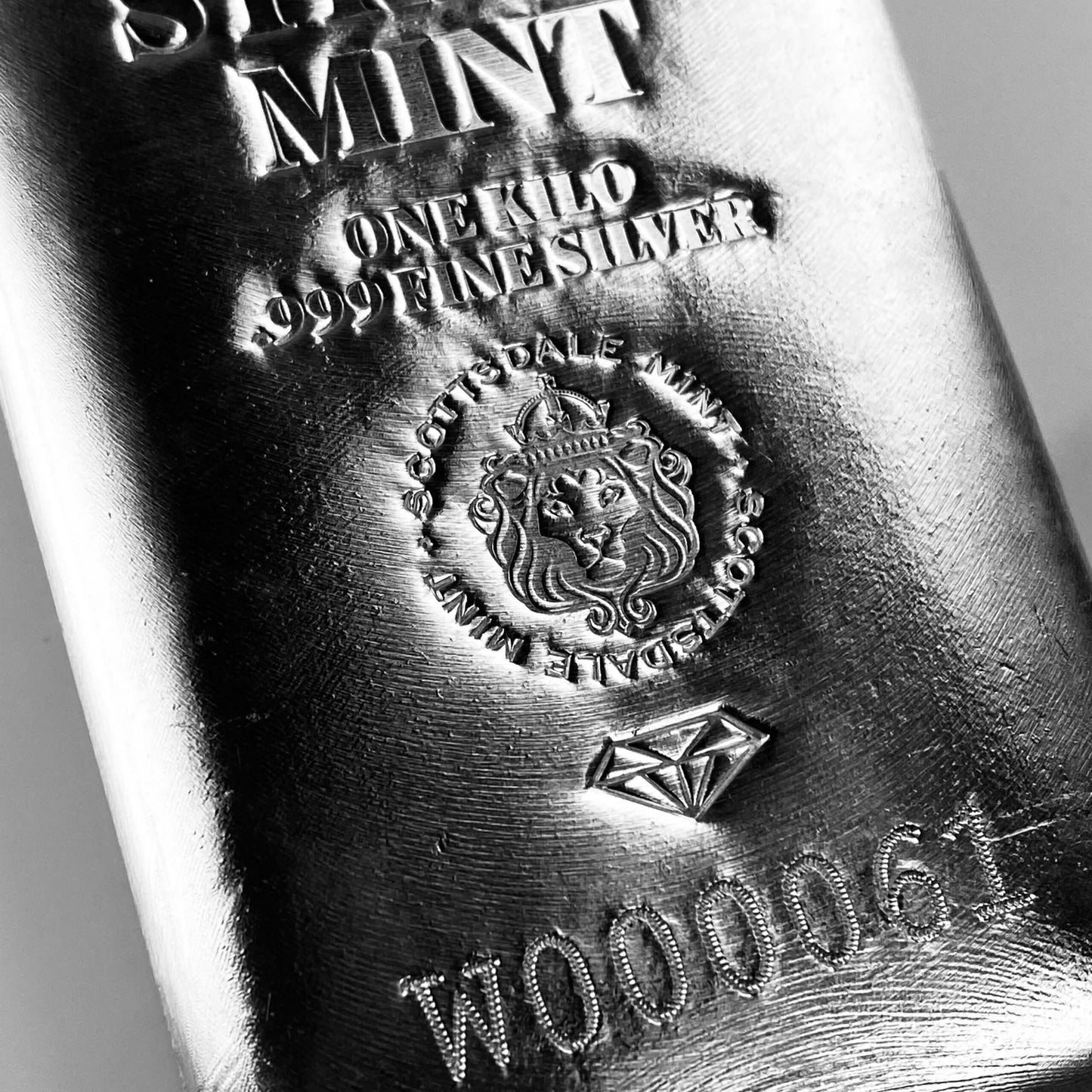 Wall Street Mint 1kg Silver Bar